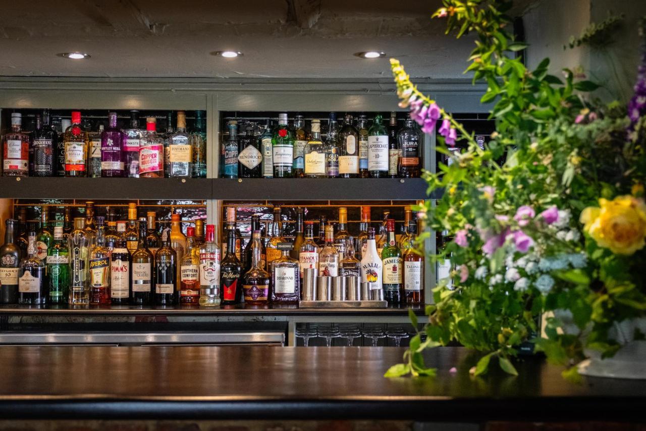 The Cricketers Clavering 외부 사진