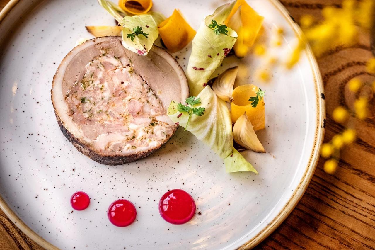 The Cricketers Clavering 외부 사진