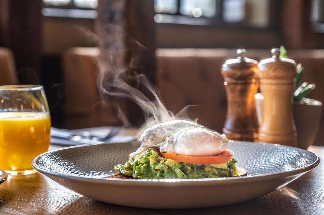The Cricketers Clavering 외부 사진